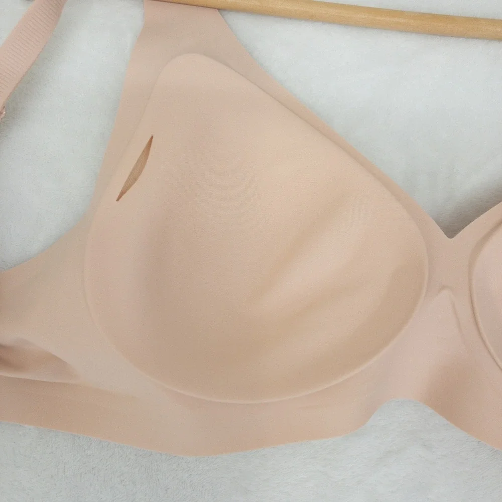 Shecurve Wireless Bra Womens Medium Beige Seamless Jelly Smoothing Comfort